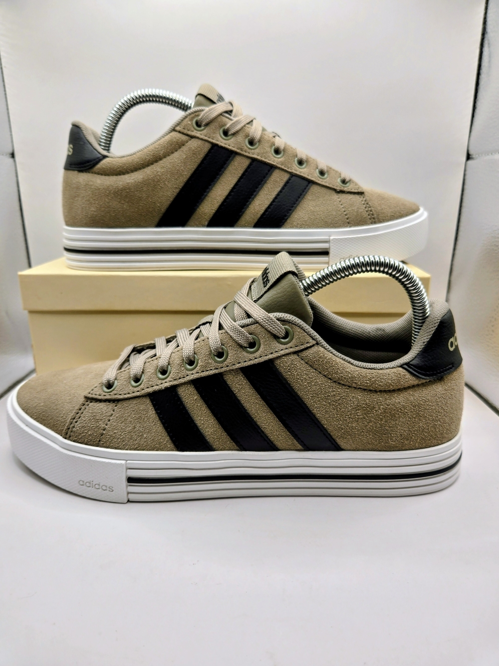 adidas Daily 4.0 Men's Skateboarding Shoes. 7.5